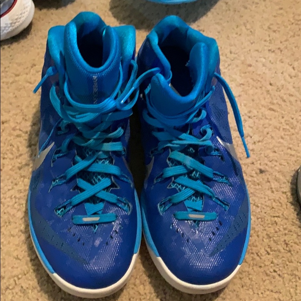 Women’s Nike hyperdunk size 9.5